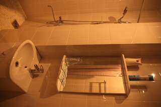 Гостиница Аксиома Гатчина Общий 8-местный номер для мужчин и женщин-5